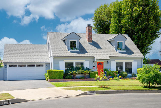 Detail Gallery Image 2 of 75 For 16952 Liggett St, Northridge,  CA 91343 - 4 Beds | 2 Baths