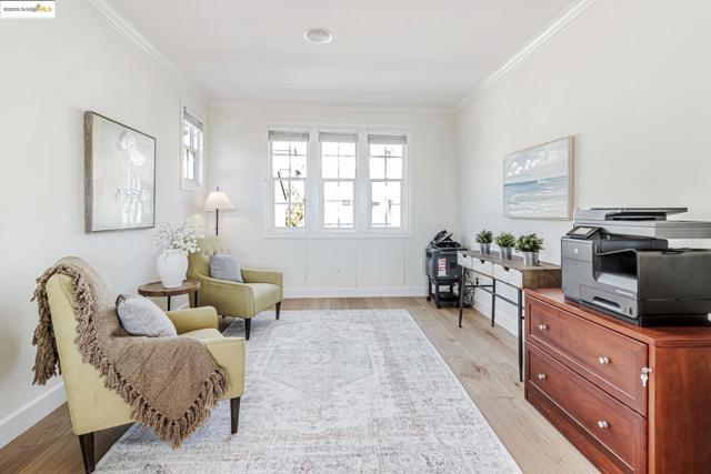 104 Seacliff Court, Richmond CA: https://media.crmls.org/mediaz/feb27dfe-05dc-4d7a-a821-6e4b232473bf.jpg