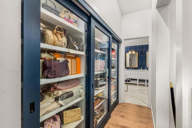 Image 15 of 32 For 40 Spinnaker Way