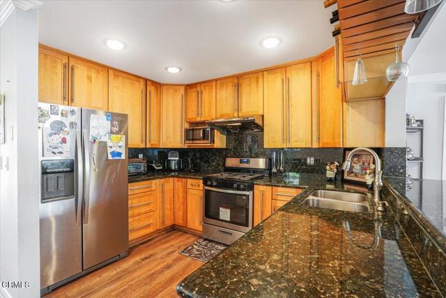 Detail Gallery Image 10 of 28 For 429 Walter Ave, Newbury Park,  CA 91320 - 4 Beds | 2 Baths