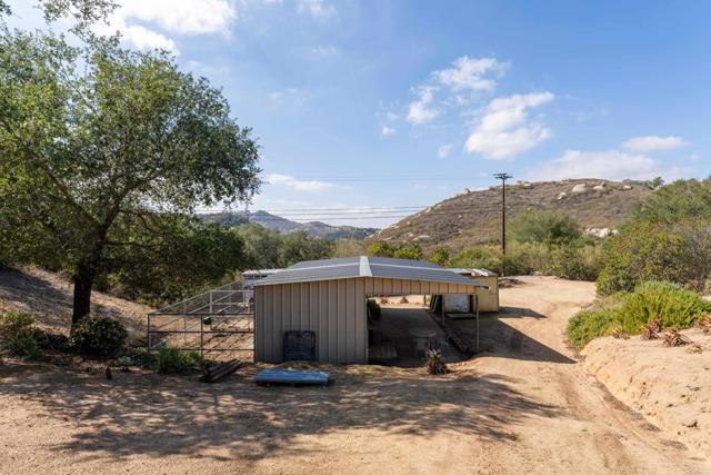 16526 GREEN VALLEY TRUCK TRAIL, Ramona CA: https://media.crmls.org/mediaz/feb36cf2-28b1-4ab3-9a9c-f4e2c62ce913.jpg