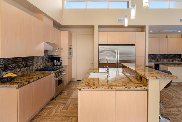 463 Lautner Lane, Palm Springs CA: https://media.crmls.org/mediaz/feb456e0-969b-467e-b70f-69608349e600.jpg