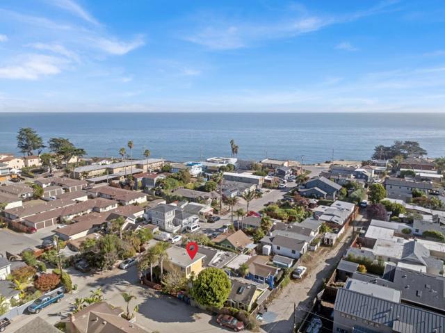 3614 Moana Way, Santa Cruz CA: https://media.crmls.org/mediaz/feb4e301-060a-4485-afe3-7a42d2d0c61e.jpg