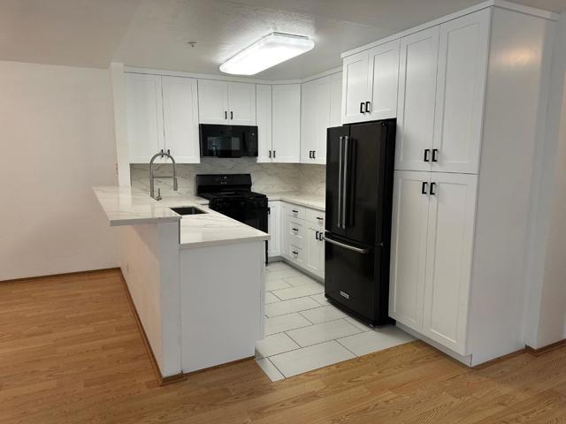 808 Red Leaf Court, San Francisco CA: https://media.crmls.org/mediaz/feb4ee0a-a545-4e2a-8b83-bcea3e3c6911.jpg