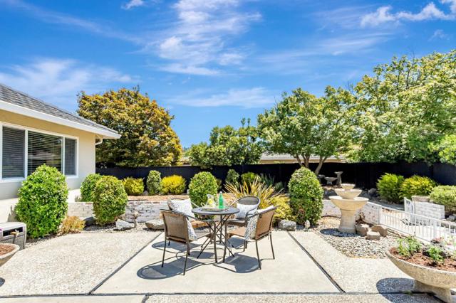 6702 Heathfield Drive, San Jose CA: https://media.crmls.org/mediaz/feb5c72e-cffa-42c7-8e07-b559c5b169a1.jpg