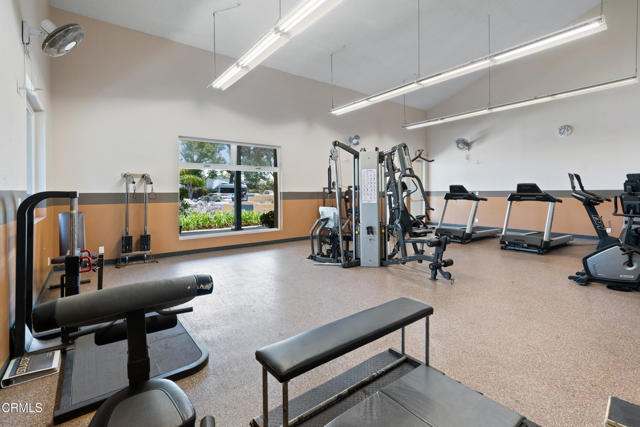 542 Ebbtide Circle, Port Hueneme CA: https://media.crmls.org/mediaz/feb60607-c0bd-4d9a-a9f3-6118b45f1a50.jpg