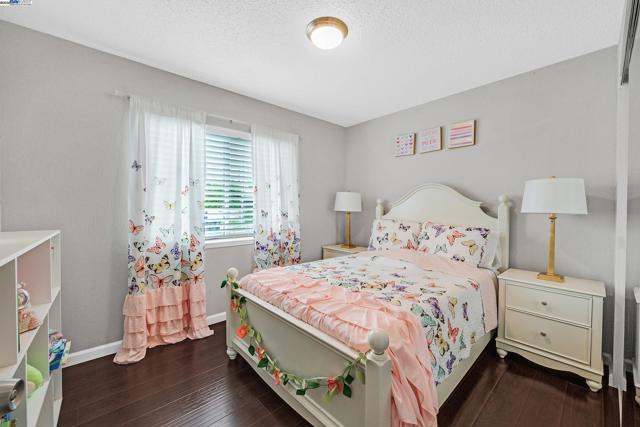 7845 Ironwood Dr, Dublin CA: https://media.crmls.org/mediaz/feb65f8f-f2b6-4cfd-8ab6-58a8c5657606.jpg