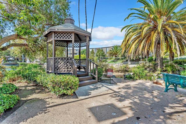 3050 Rue D'Orleans, San Diego CA: https://media.crmls.org/mediaz/feb66eb7-ec02-431e-8585-b8f1776c65c4.jpg