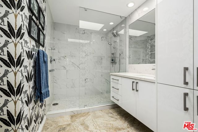 69385 Avenida De Las Montanas, Cathedral City CA: https://media.crmls.org/mediaz/feb698f7-3aef-4a2a-9ac6-5015c92220c0.jpg