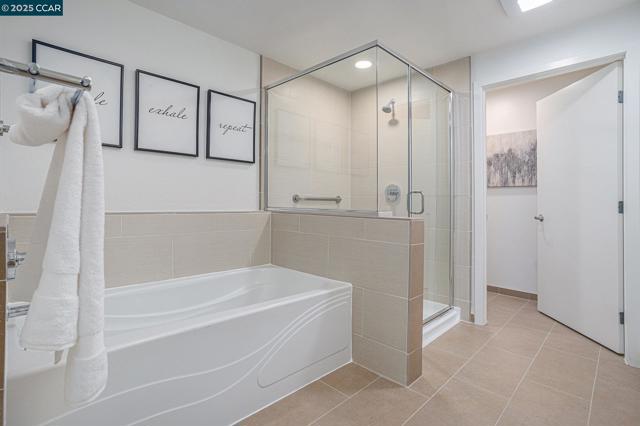 1655 N California Blvd, Walnut Creek CA: https://media.crmls.org/mediaz/feb6d1d1-a523-4bd5-9d61-5be6e7dcc15d.jpg