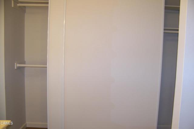 40036 Village 40, Camarillo CA: https://media.crmls.org/mediaz/feb6ef1d-217a-46b9-babc-465cf7dabafa.jpg