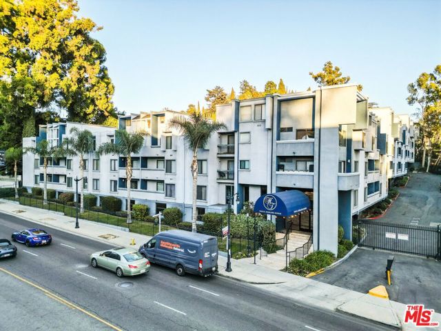 1940 North Highland Avenue, 21