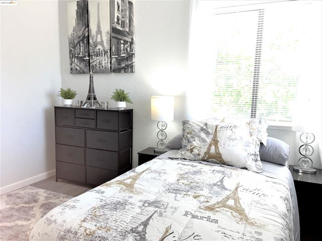 6 Lancaster Cir, Bay Point CA: https://media.crmls.org/mediaz/feb7433e-cedf-4474-8fba-a5e5ceb00002.jpg