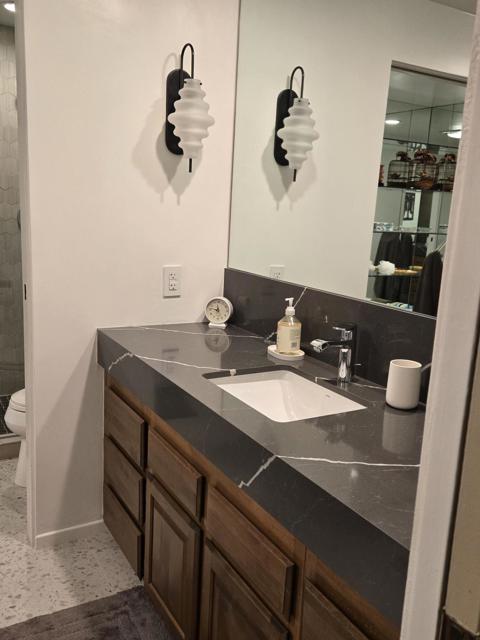 910 Island Drive, Rancho Mirage CA: https://media.crmls.org/mediaz/feb7aa3d-5a26-4241-83d4-f169768113b3.jpg