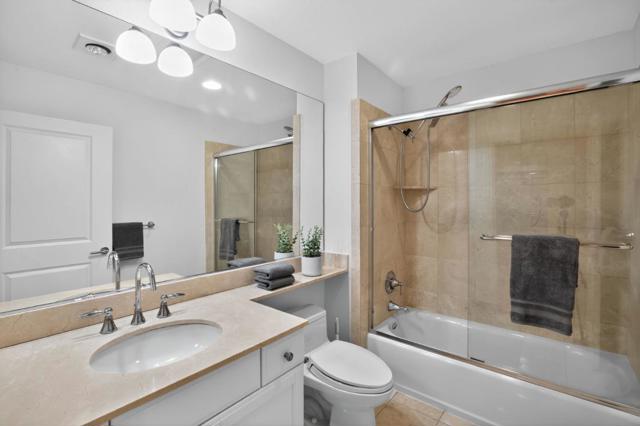 222 8th Avenue, San Mateo CA: https://media.crmls.org/mediaz/feb7cbaf-9b2c-489a-bef8-d900b39cafc0.jpg