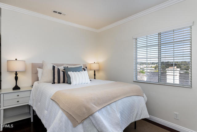 Detail Gallery Image 11 of 36 For 2354 Laverna Ave, Los Angeles,  CA 90041 - 4 Beds | 3/1 Baths