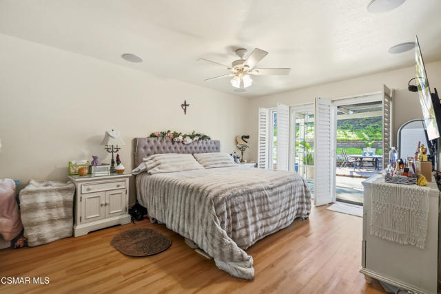 29148 Hillrise Drive, Agoura Hills CA: https://media.crmls.org/mediaz/feb8face-0770-4caf-bfb9-866acdc46058.jpg