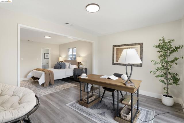 Image 19 of 26 For 2444 39th Ave