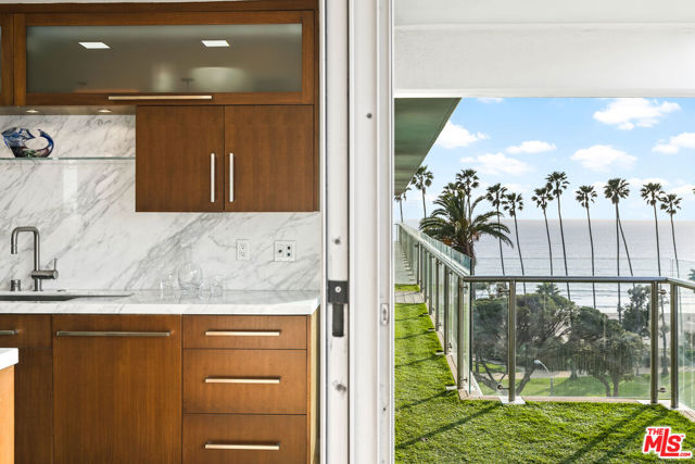 535 Ocean Avenue, 8C photo 1