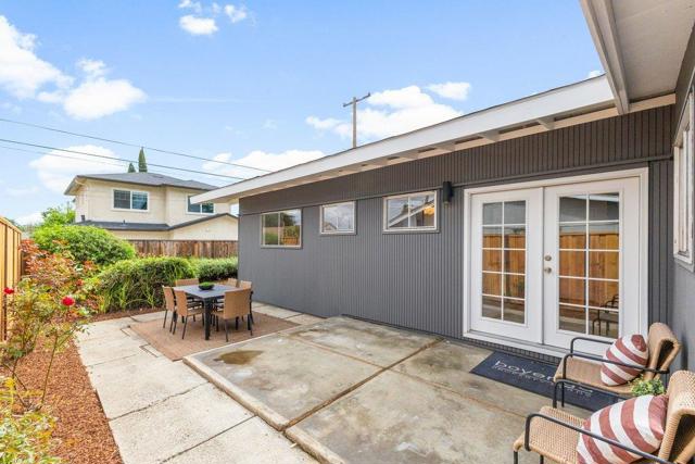 385 Cronin Drive, Santa Clara CA: https://media.crmls.org/mediaz/feba180f-3f79-4560-b82e-6c9a5662b086.jpg