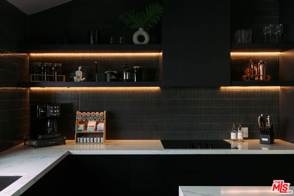 MLS #25614857 image #14