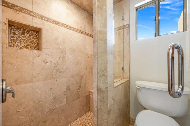 61474 Hanging Rock Lane, Mountain Center CA: https://media.crmls.org/mediaz/feba820b-2041-419e-abd8-fd6822c59609.jpg