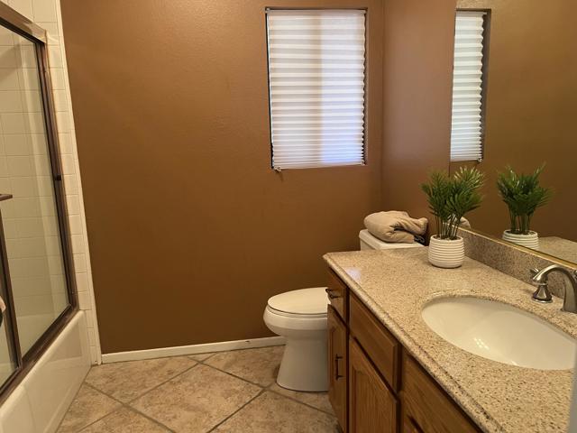 9631 Troon Court, Desert Hot Springs CA: https://media.crmls.org/mediaz/febad6b0-8ab9-47fb-883f-06e10d15aaa3.jpg