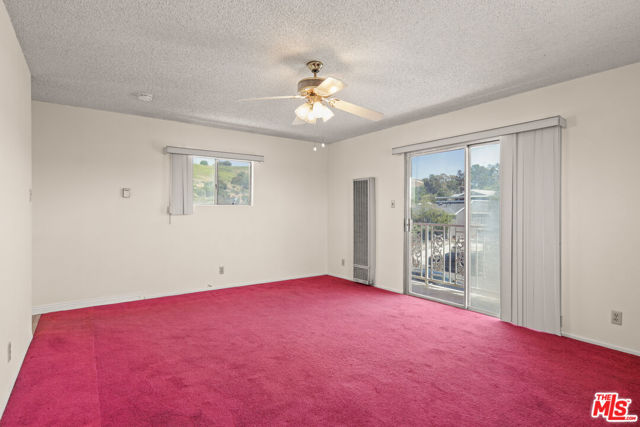2101 N Almadale Avenue, Los Angeles CA: https://media.crmls.org/mediaz/febae551-4d9e-4428-a910-05f23ade9634.jpg
