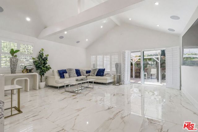 18704 Stefani Avenue, Cerritos CA: https://media.crmls.org/mediaz/febc0dc6-7a9c-4f5e-917a-5d87f85051c7.jpg