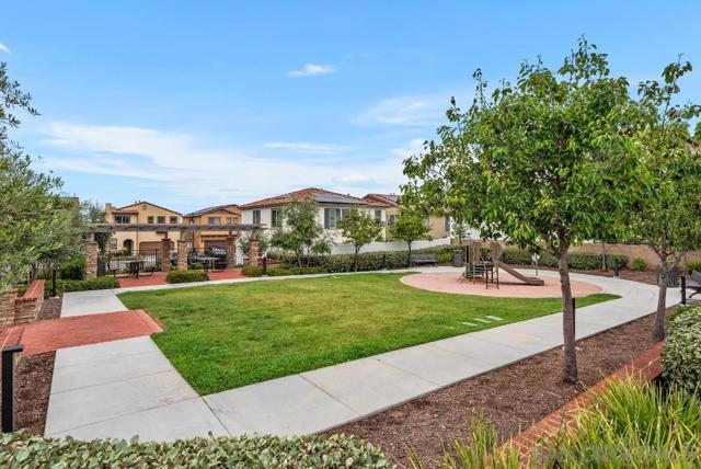 1569 Wildgrove Way, Vista CA: https://media.crmls.org/mediaz/febca801-b641-4d9b-b7f3-6e5a3466d68f.jpg