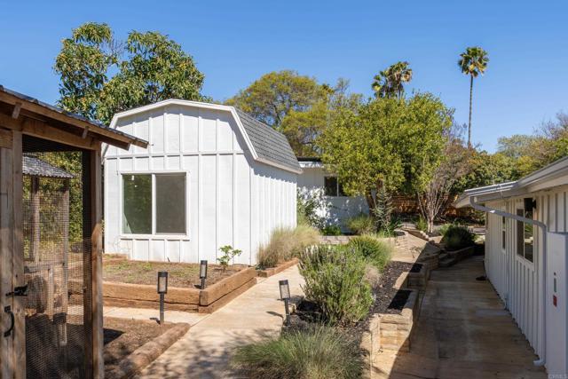 Detail Gallery Image 30 of 39 For 1743 Green Briar Circle, Fallbrook,  CA 92028 - 3 Beds | 2 Baths