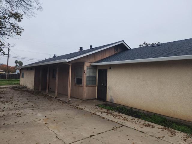 24 Church Street, Modesto CA: https://media.crmls.org/mediaz/febe702a-e678-4ab4-8ce2-ebe2776888fa.jpg