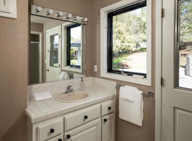 26201 Dori Lane, Los Altos Hills CA: https://media.crmls.org/mediaz/febeb112-0890-42f1-af29-9f7ca315b945.jpg