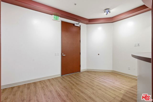  Commercial for Sale in Thousand Oaks, California