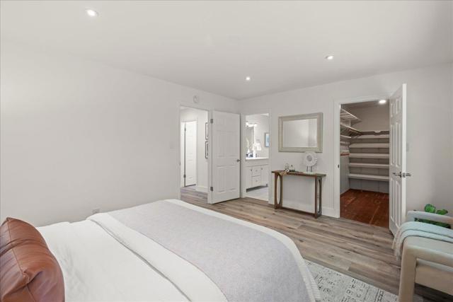 12272 Windsor Court, Los Altos Hills CA: https://media.crmls.org/mediaz/fec0cb9d-f61c-4bfa-889e-65ea3e255f4d.jpg