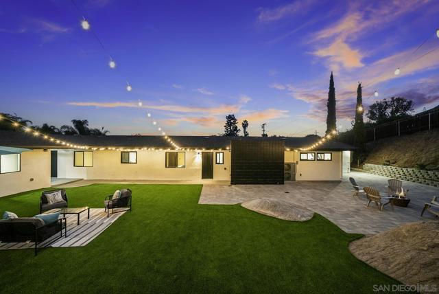 11388 Lorena Ln, El Cajon CA: https://media.crmls.org/mediaz/fec0dd46-eb9e-4c8f-9b6d-31fcfac1433d.jpg
