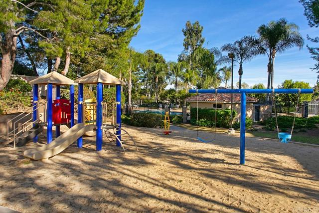 Detail Gallery Image 43 of 43 For 1715 Landing Dr, Vista,  CA 92081 - 3 Beds | 2/1 Baths