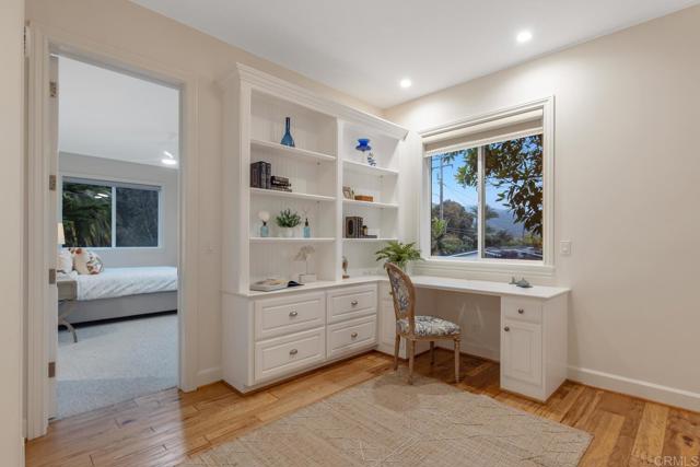 Image 31 of 39 For 5518 Rincon Beach Park Drive
