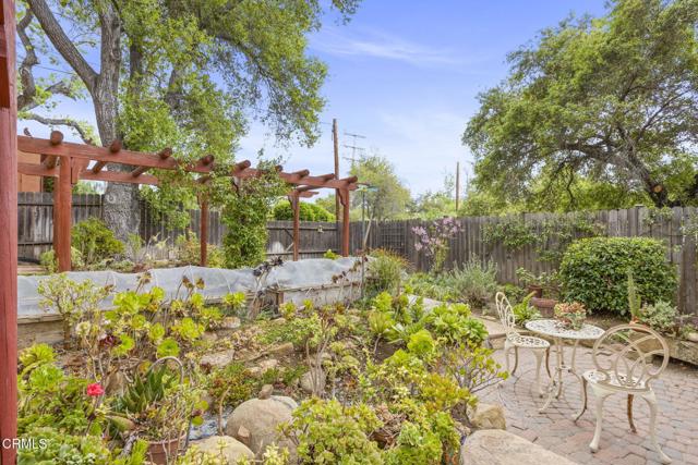 308 Topa Topa Drive, Ojai CA: https://media.crmls.org/mediaz/fec255d0-1958-4046-a69c-7040fcf1f639.jpg