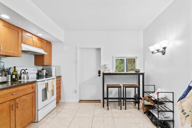 532 Moonrise Lane, Aptos CA: https://media.crmls.org/mediaz/fec263f6-c172-4553-86f0-8d119ba3c604.jpg