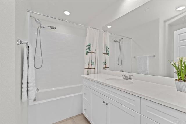 177 Mission Villas Rd, San Marcos CA: https://media.crmls.org/mediaz/fec27884-7e63-46b1-b60b-84817e680dbd.jpg