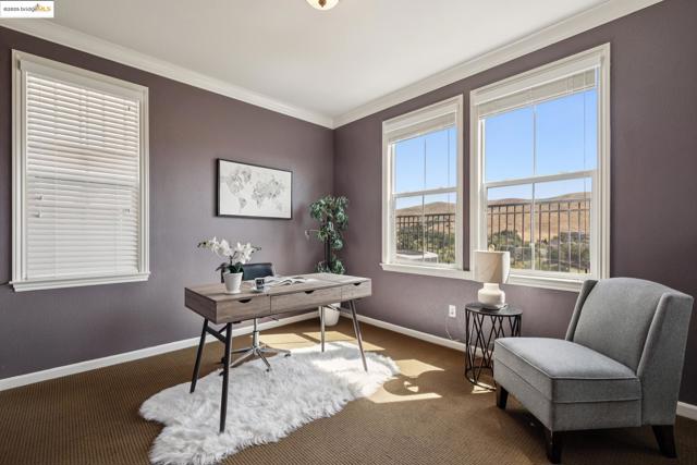 6686 Chalk Hill Ln, Vallejo CA: https://media.crmls.org/mediaz/fec2938a-cb97-44fa-bd48-d9447f788bf4.jpg