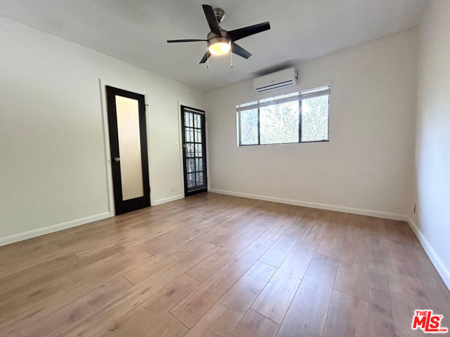 1148 N Formosa Avenue, West Hollywood CA: https://media.crmls.org/mediaz/fec2efcc-11b2-4a9a-8dff-07316120ebd8.jpg