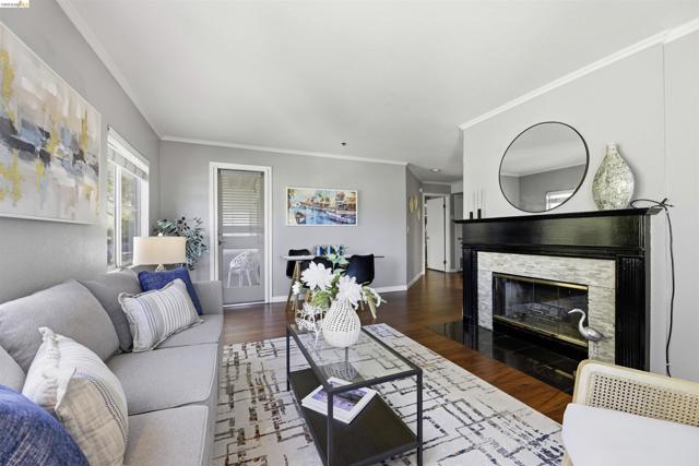 Image 2 of 38 For 535 Pierce 5203