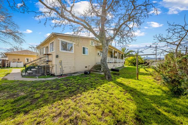 584585 Monterey Road, Morgan Hill CA: https://media.crmls.org/mediaz/fec4a99f-68bf-4b2d-8082-cdaf3afa163d.jpg
