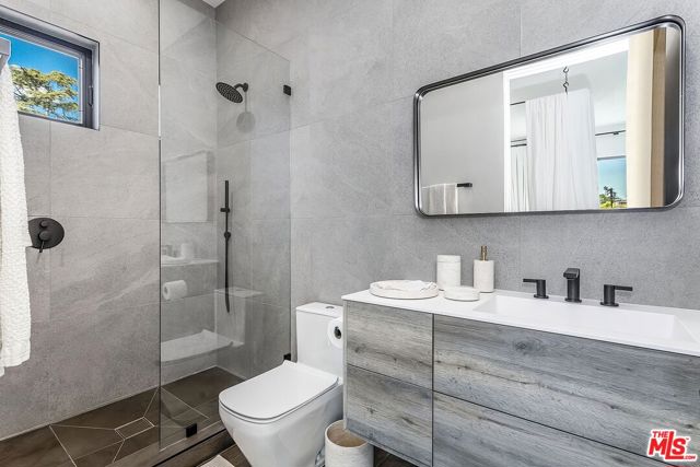 Drew Fenton | 324 S Medio Drive Los Angeles CA | MLS: 7084103