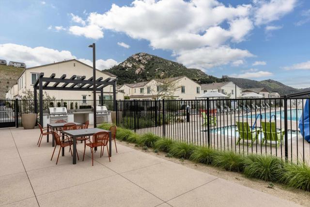 Detail Gallery Image 62 of 66 For 227 Canopy Trails Place, Fallbrook,  CA 92028 - 4 Beds | 2/1 Baths