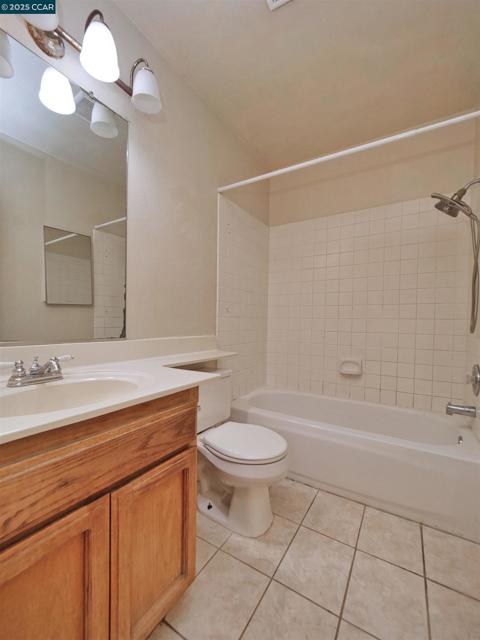 4300 Cannington Lane, Salida CA: https://media.crmls.org/mediaz/fec55d1c-7515-4d22-8dcd-9c24f8d69eaa.jpg