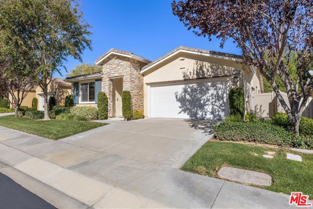 1514 Green Creek Trail, Beaumont CA: https://media.crmls.org/mediaz/fec639dd-d5a2-4b78-9935-caf6b7f78618.jpg