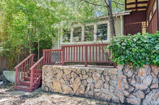 514 Live Oak Lane, Redwood City CA: https://media.crmls.org/mediaz/fec6dacc-e352-49ca-a544-d278c53e1fac.jpg